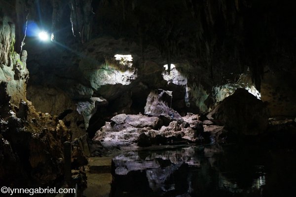 Hinagdanan Cave