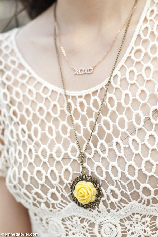 OASAP Rose Necklace